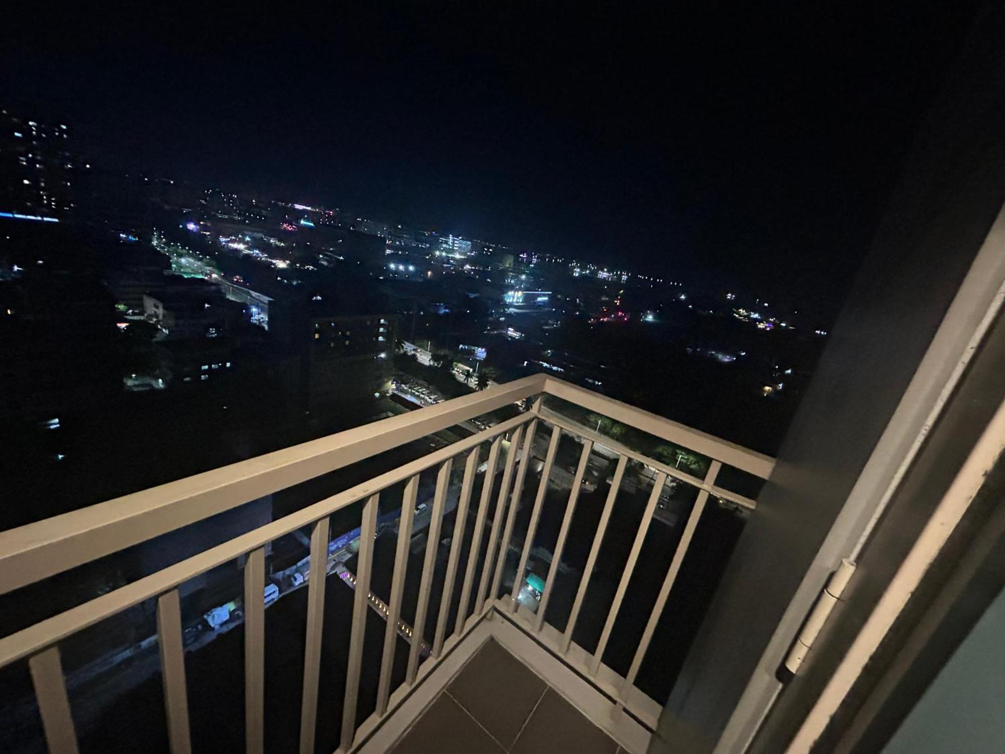 2Br Coast Residences Manila Eksteriør billede